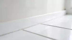 cokół z płytek wykończenie